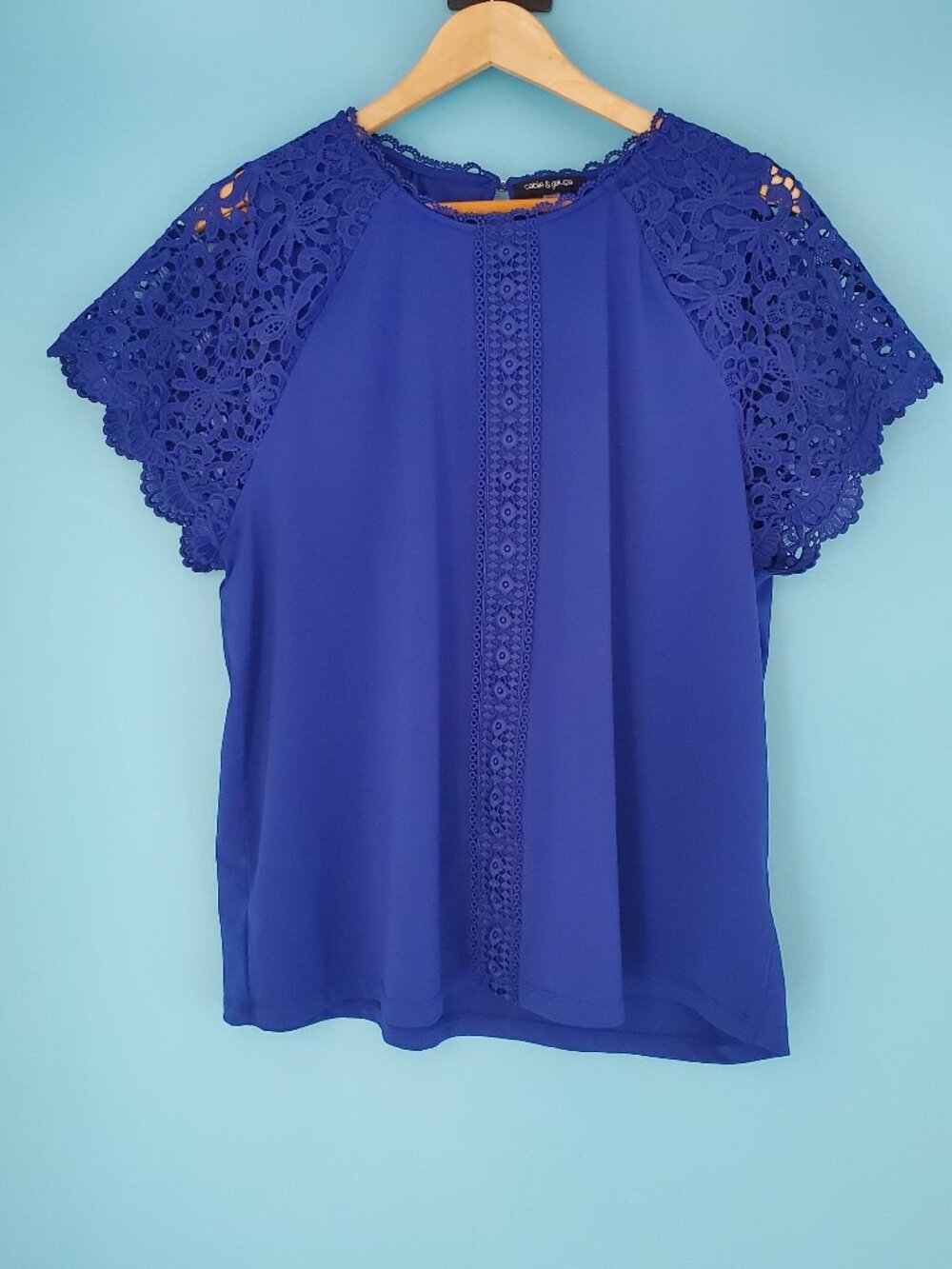 Cable & Gauge Blouse Size XXL Blue Short Sleeve Lace Lined